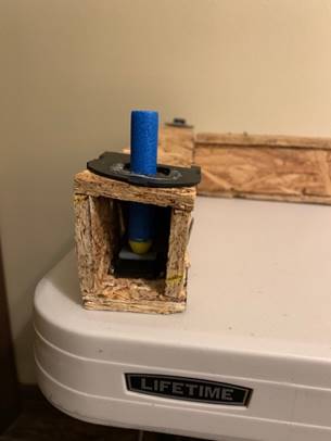 A picture containing indoor

Description automatically generated